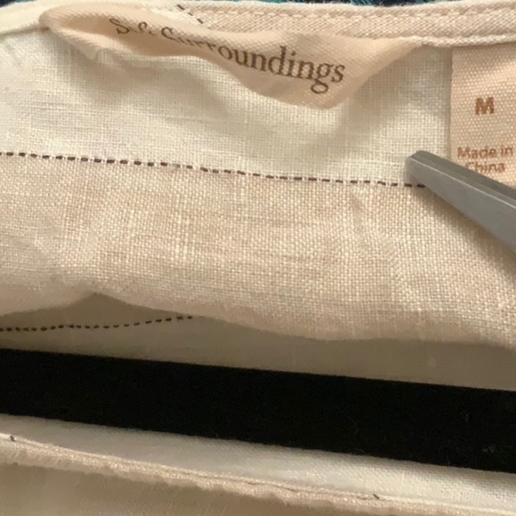 Soft Surroundings cream colored linen top. Size M - Picture 6 of 7